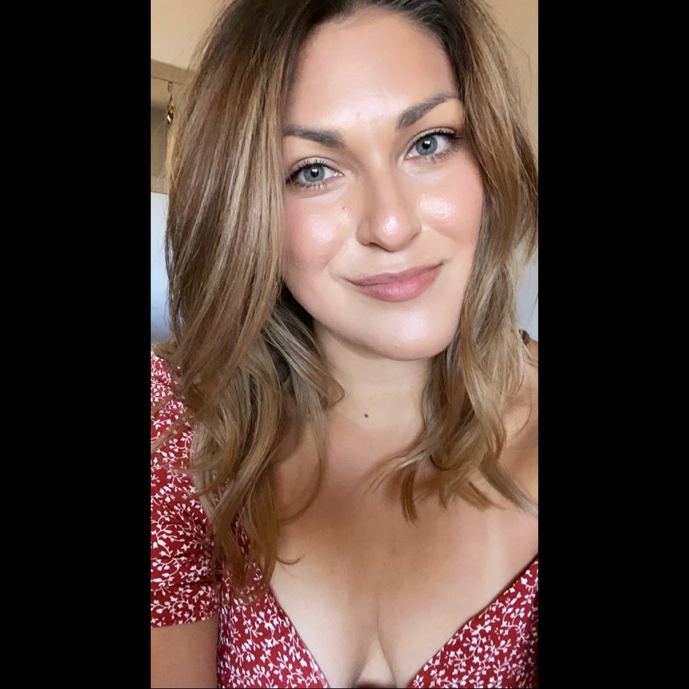 Meet your Posher, Alisha